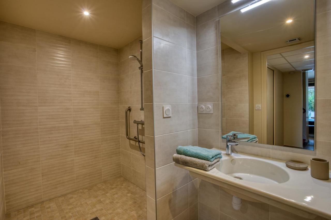 La Plaine Aux Etoiles - Maison Individuelle Avec Piscine Balneo Privative Et Jardin Domme Exterior foto